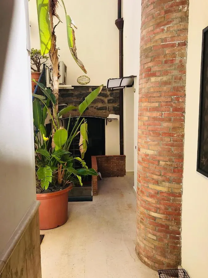 Lavica Di Mezzo Apartments Catania 0*,