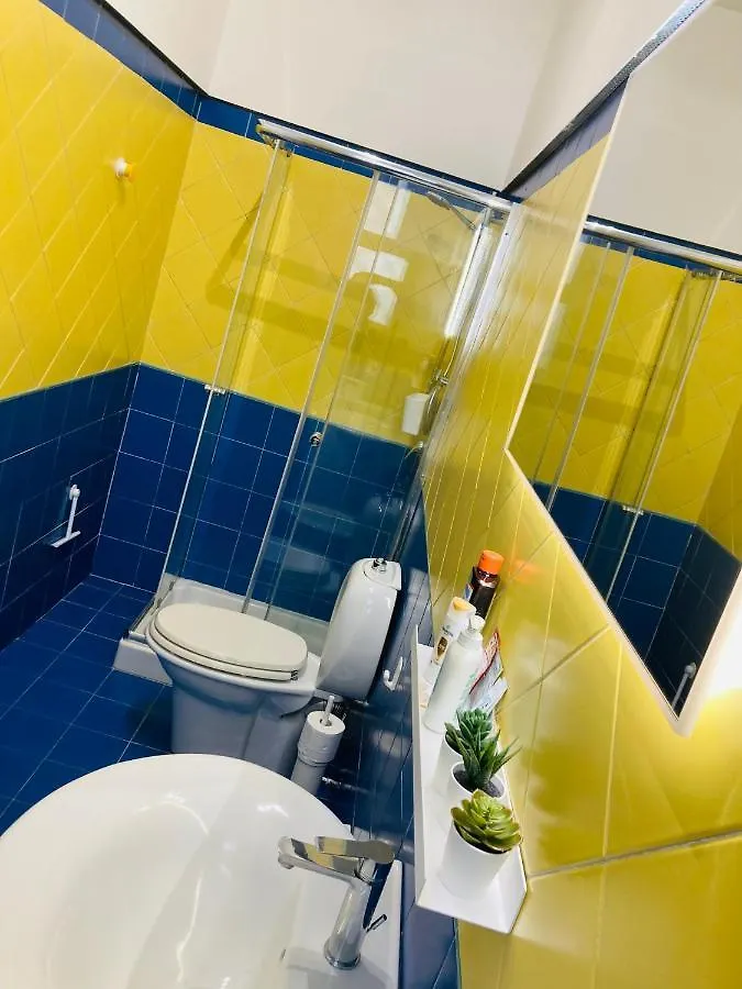 Lavica Di Mezzo Apartments Catania
