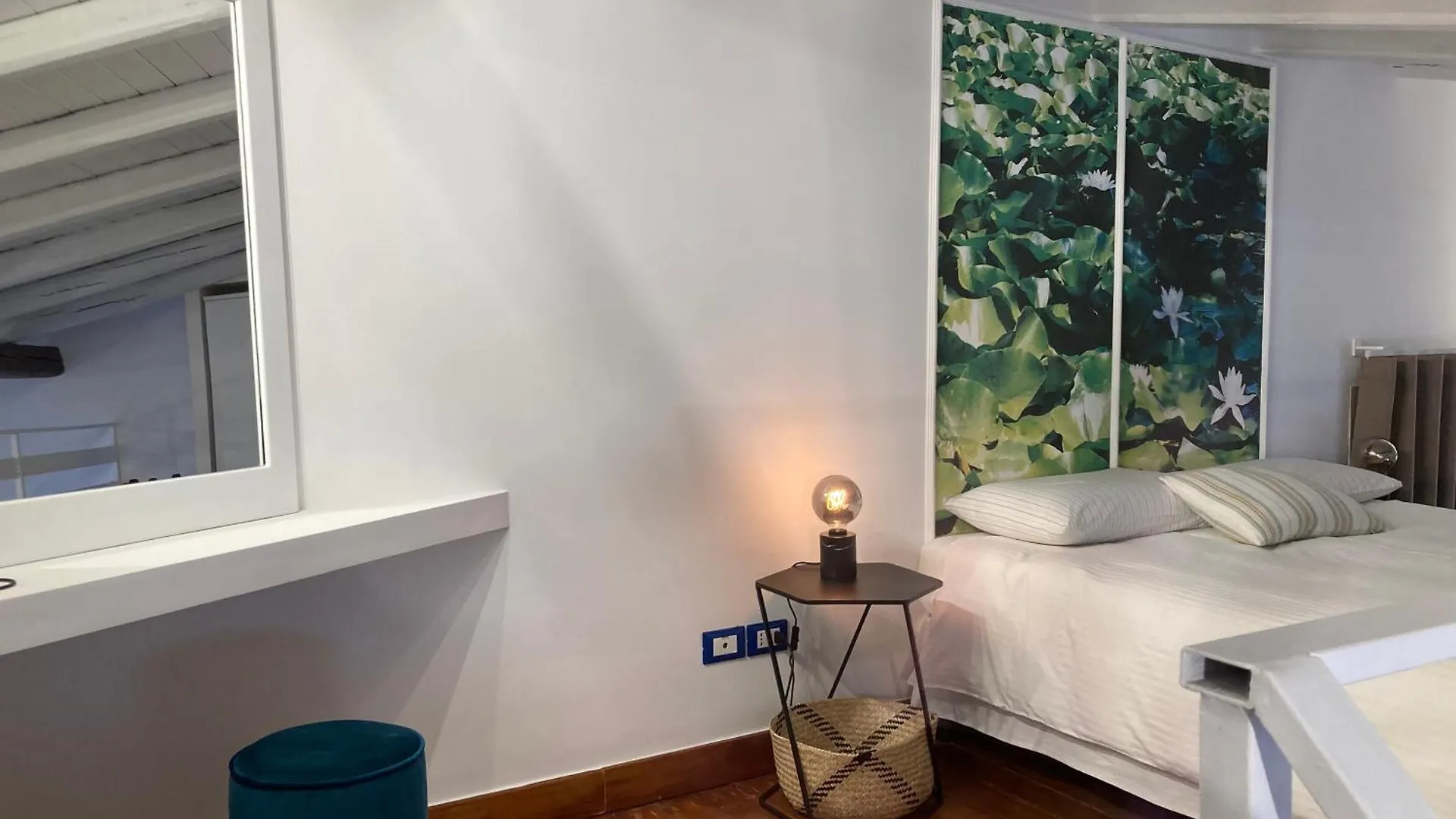 Lavica Di Mezzo Apartments Catania