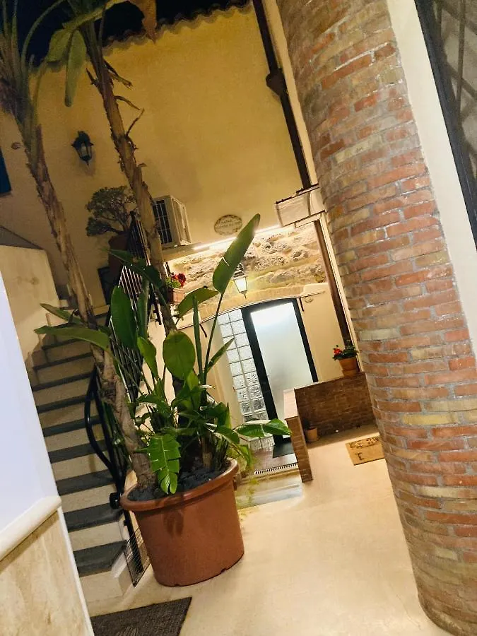 Lavica Di Mezzo Apartments Catania